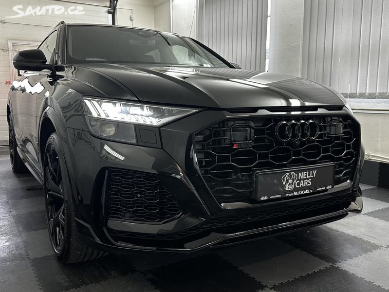 Audi RS Q8, TOP STAV / PLNÁ VÝBAVA